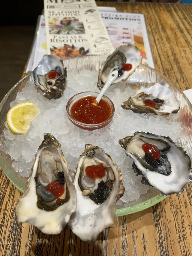 特價$10.    生蠔