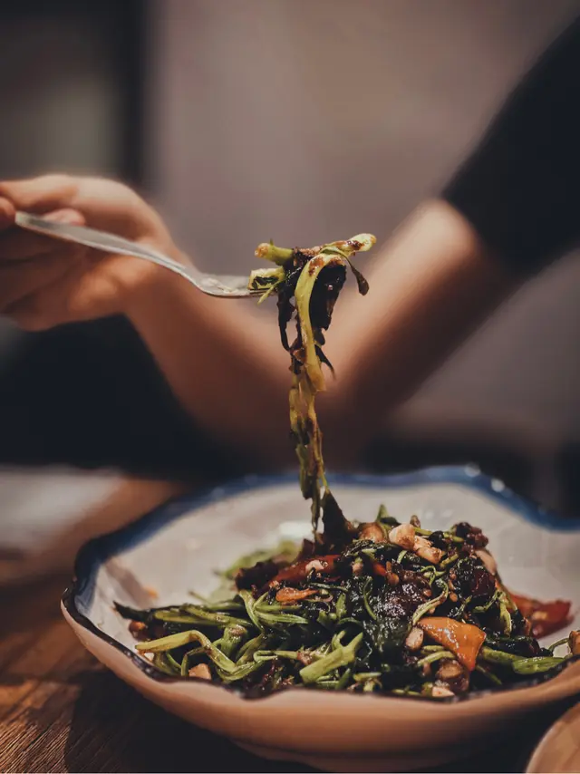 泰式馬拉盞炒通菜