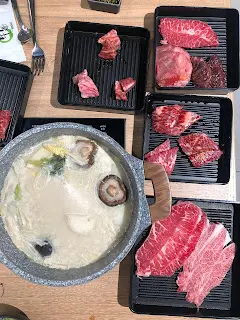 招牌牛骨湯涮涮鍋