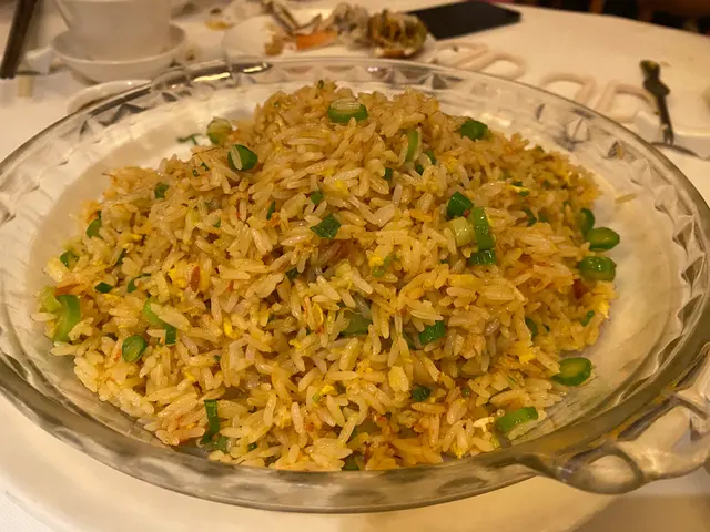 呢個炒飯都幾好食，不過唔鍾意食薑嘅朋友要事先提醒下廚房唔好放太多薑，因為佢真係好薑，我同爹哋媽咪okay，但唔食得太薑嘅細佬一食落口俾佢嚇親🤣