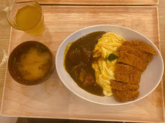 28辛京都風咖喱 吉列豬扒定食