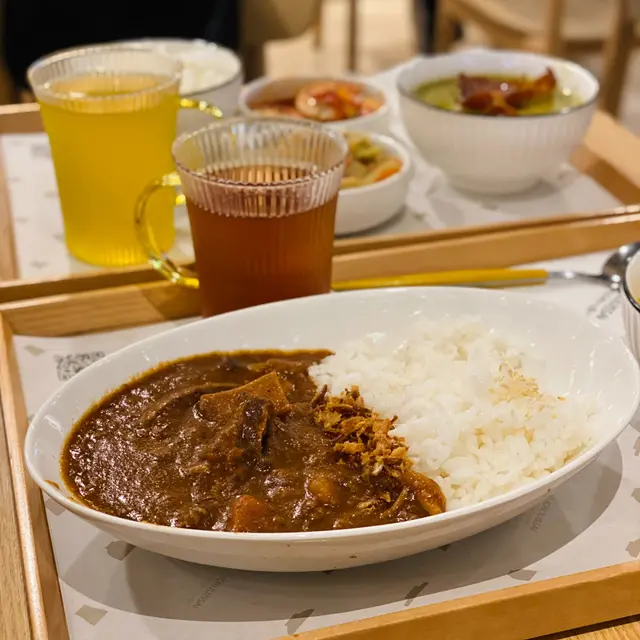 濃香牛肉野菌咖喱飯