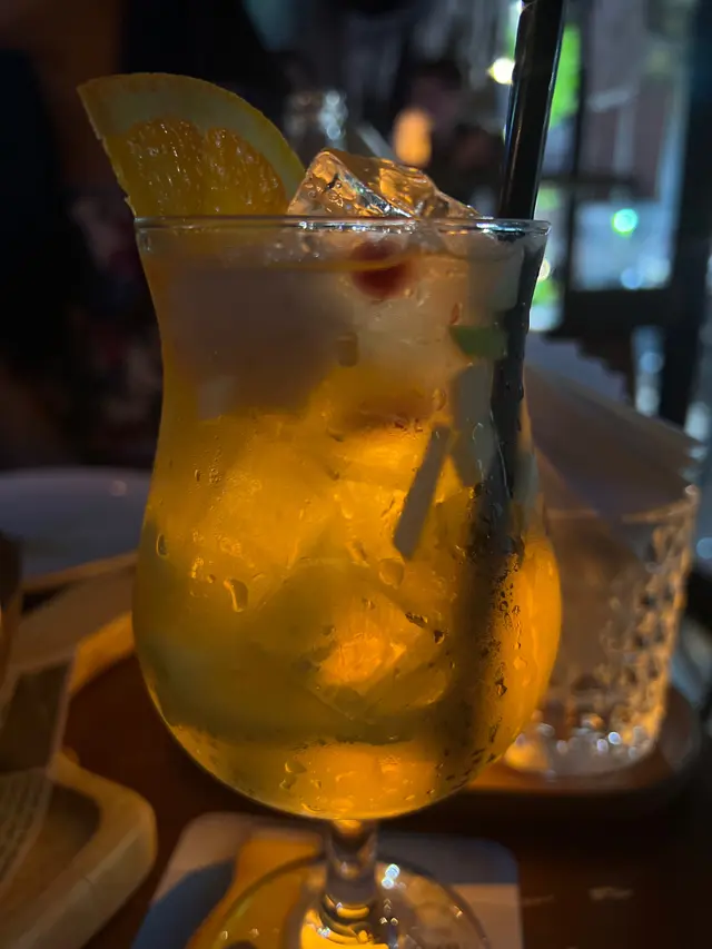 Lychee sangria