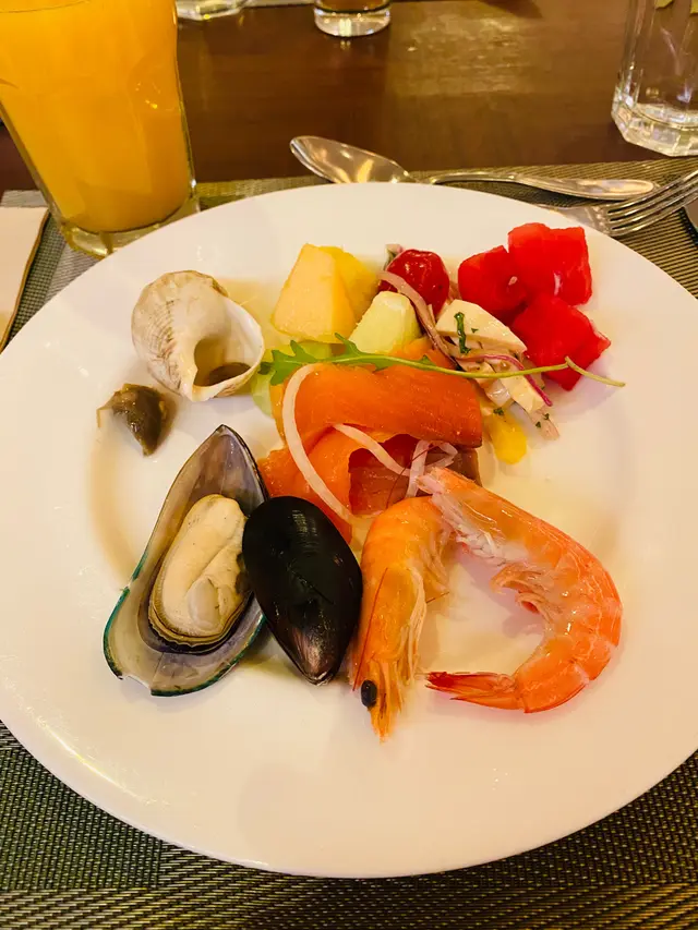 lunch  buffet