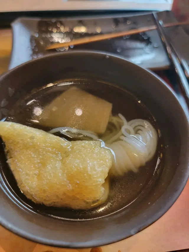 清水烚芋絲豆卜魚付,芋絲都淋哂,夠誇張難食