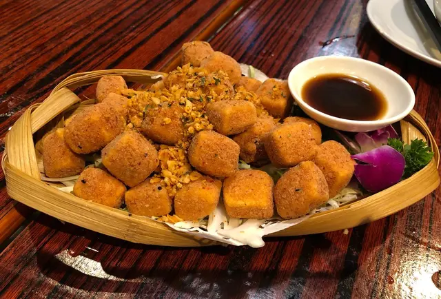 七味黃金炸一口金磚豆腐