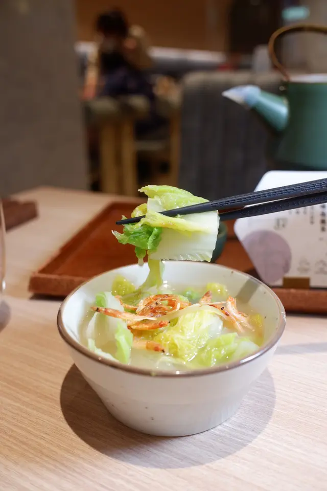 櫻花蝦魚湯浸娃娃菜