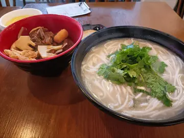 双东枝竹羊腩汤米线