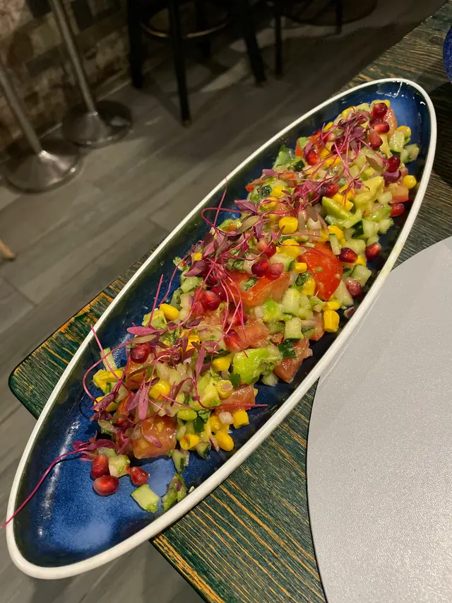 Avocado Tomato & Jalapeño Corn