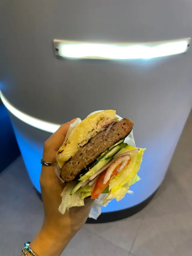 金文畢芝士牛肉漢堡