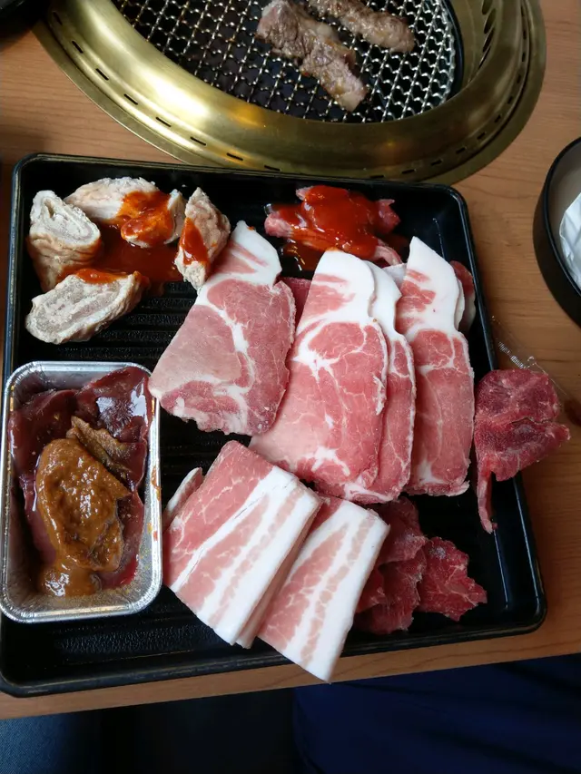 如石頭般的味噌豬腸