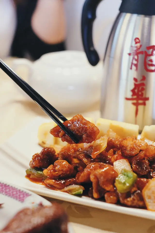 新鮮菠蘿咕嚕肉