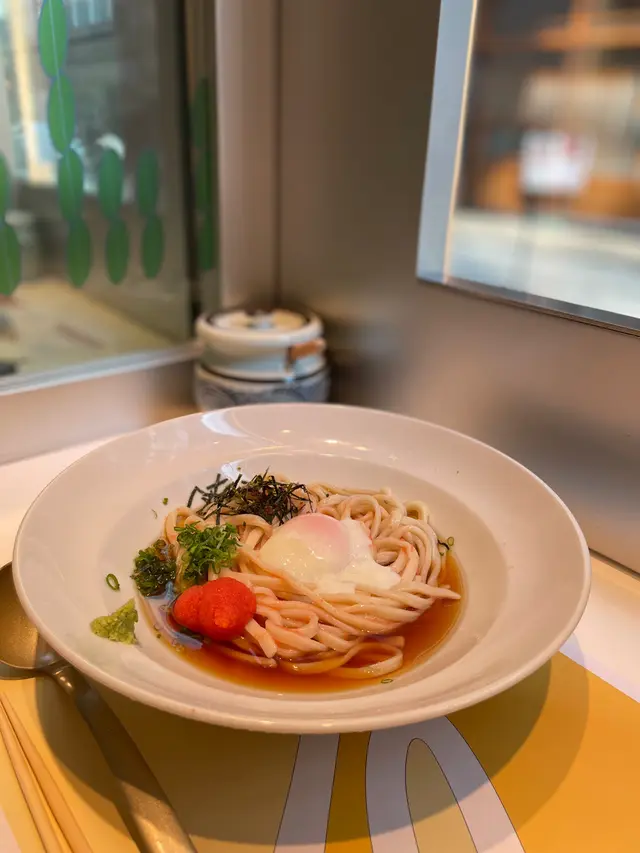 明太子溫泉蛋冷烏龍麵