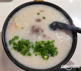 生滾鮮牛肉粥 - Lucky Congee in Chai Wan 