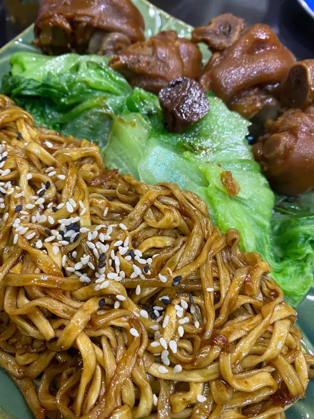 即製，伊麫有咬好，汁是…  精髓