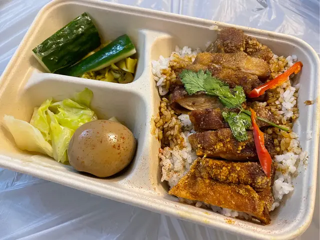 鐵路滷排骨便當