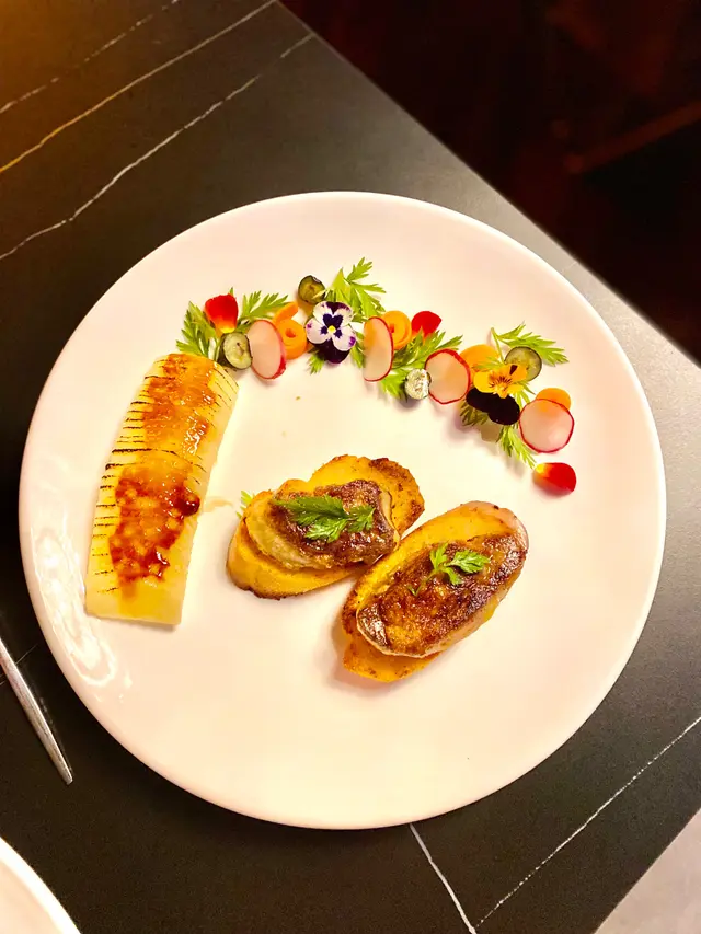 鵝肝多士．焦糖蘋果