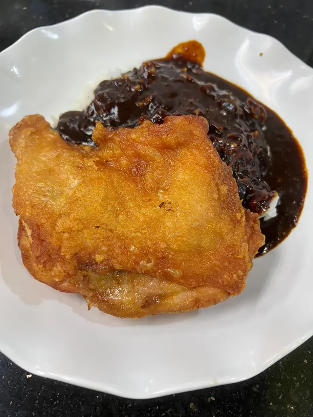 黑椒汁炸雞髀飯