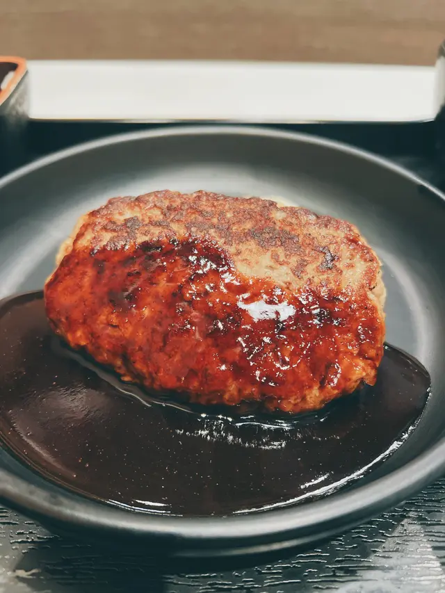 漢堡扒流心芝士定食