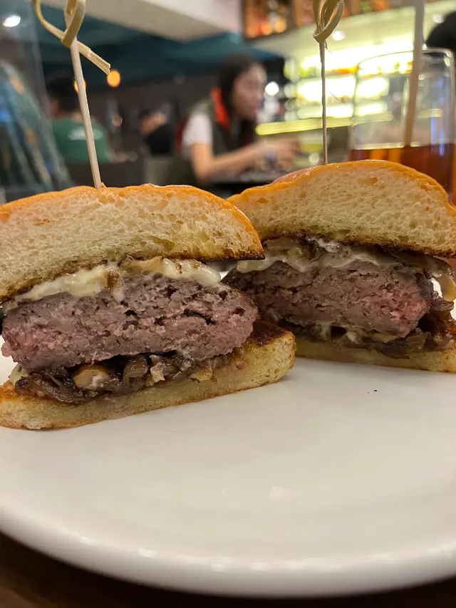 𝘗𝘦𝘳𝘤𝘺'𝘴 𝘉𝘶𝘳𝘨𝘦𝘳