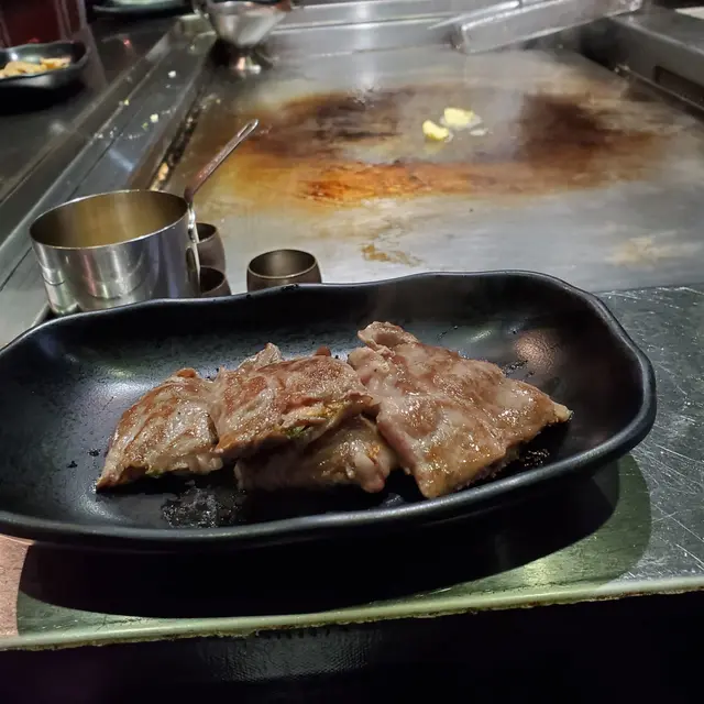 脆蒜片青蔥美國牛肉薄燒卷
