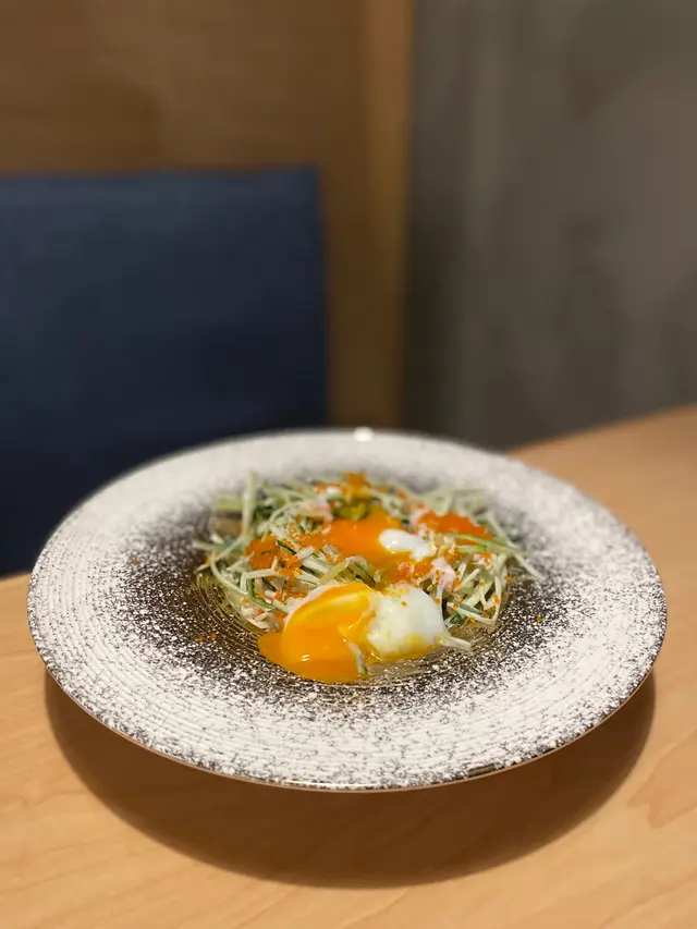 溫泉蛋蟹籽沙律