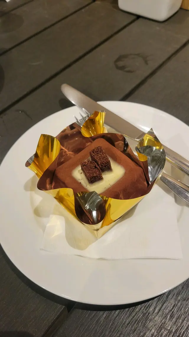 Earl Grey Cream Burlee