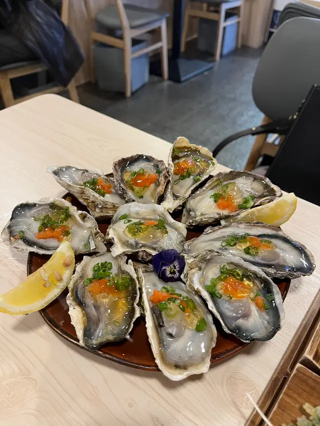 牡蠣刺身伴土佐酢啫喱