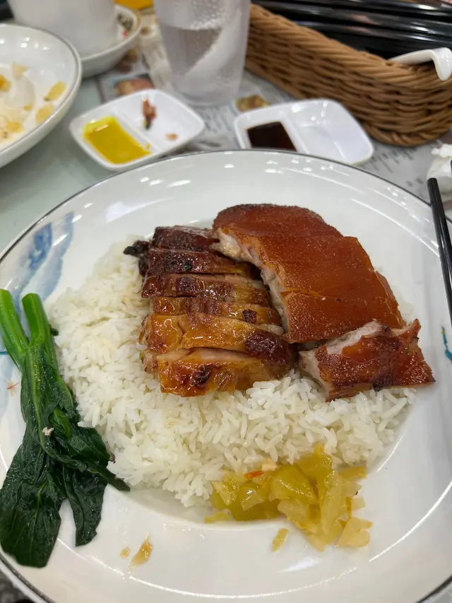肥叉拼乳豬(正常)