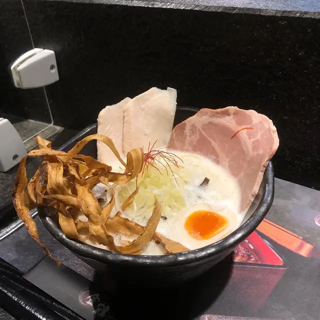 金鶴雞白湯拉麵