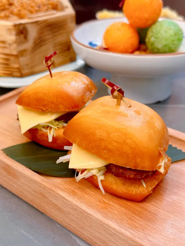 炸饅頭豬柳漢堡