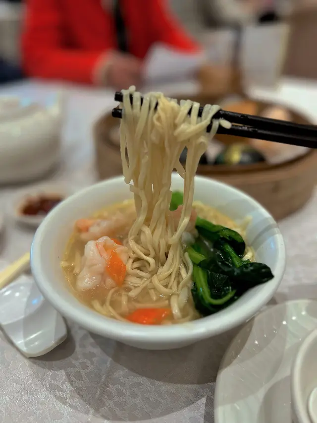 上湯蝦球伊麵（碗）