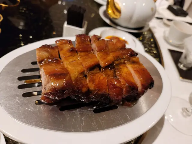 肉質好嫩，唔會話因為大大舊而質感好粗。加上用爐上，每啖咬落去，暖暖既肉汁都會感受到，好味。