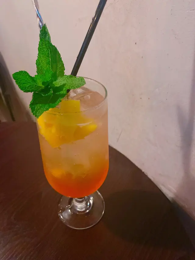 芒果石榴梳打