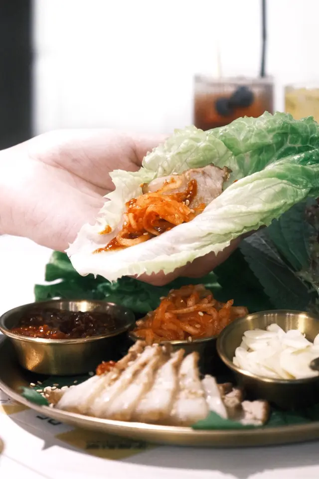 晚市韓式豬肉包菜套餐