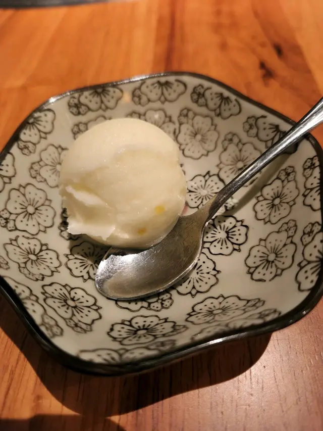 店員送嘅,食咗個口有清新感覺