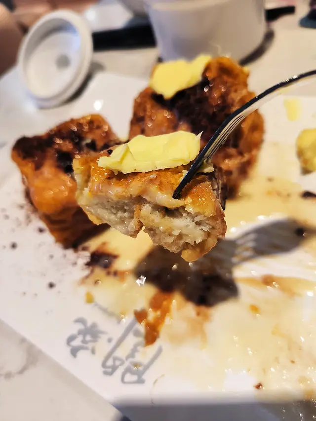 四方磚脆脆西多.好大磚.好似磚臭豆腐咁.共有四磚.份量十足👍😋😋😋