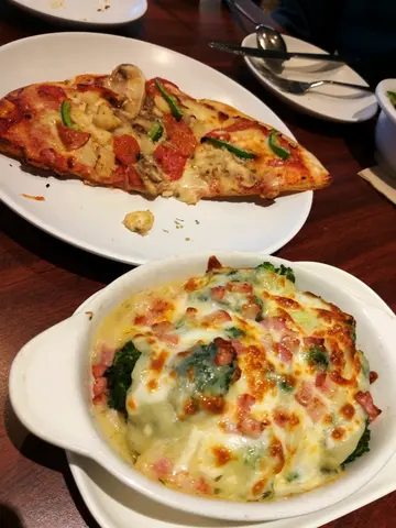 焗西蘭花、半份薄餅