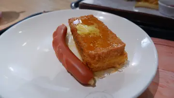 西多士(半份)配法兰克福肠