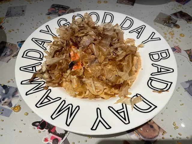 意粉口感唔太軟唔太硬，但就無乜明太子味
再加上有一大堆木魚係面就真係有D令人失望