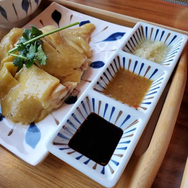 甜豉油、薑蓉、酸辣醬