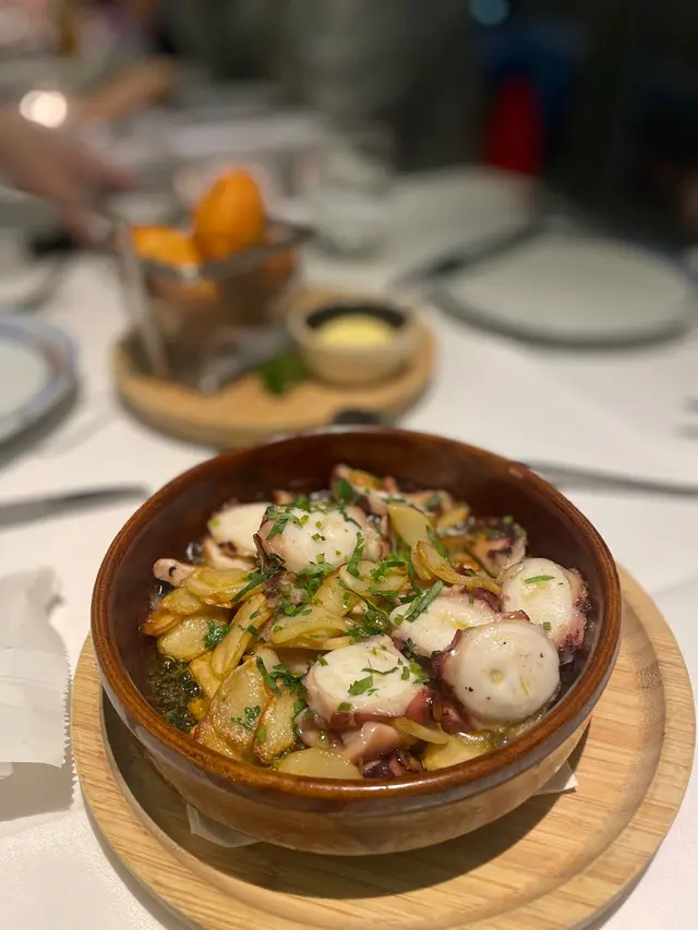 Garlic octopus, chili olive oil and Vinho Verde