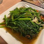 微甜，上菜速度較慢，每碟菜相隔20-30分鐘