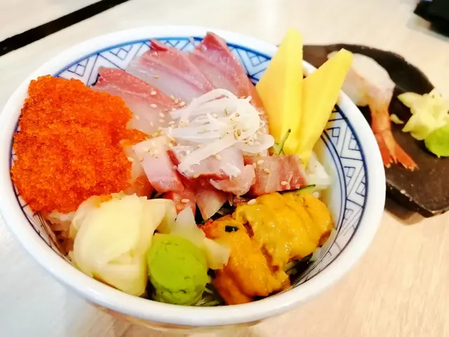 海膽油甘魚丼