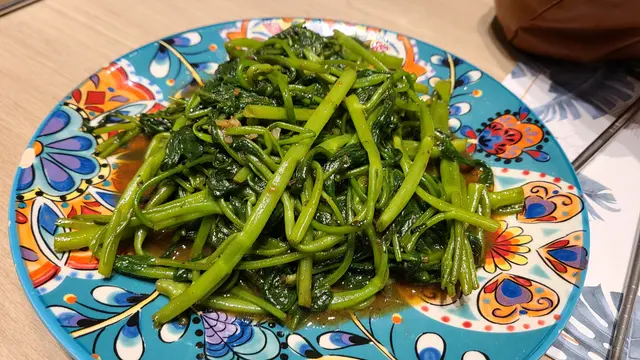 馬拉盞炒通菜