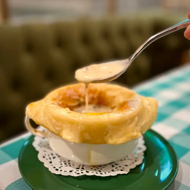 酥皮周打蜆肉魚湯