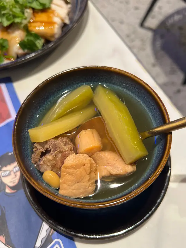 鳳利涼瓜乾貝燉龍骨