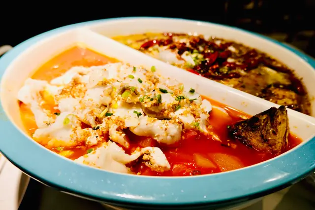 姚姚酸菜魚拼番茄魚