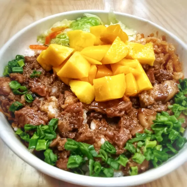 芒果魯肉飯