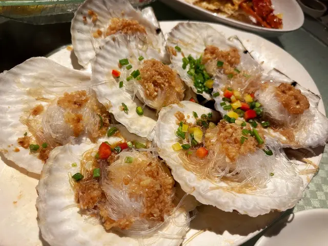 蒜蓉粉絲蒸扇貝